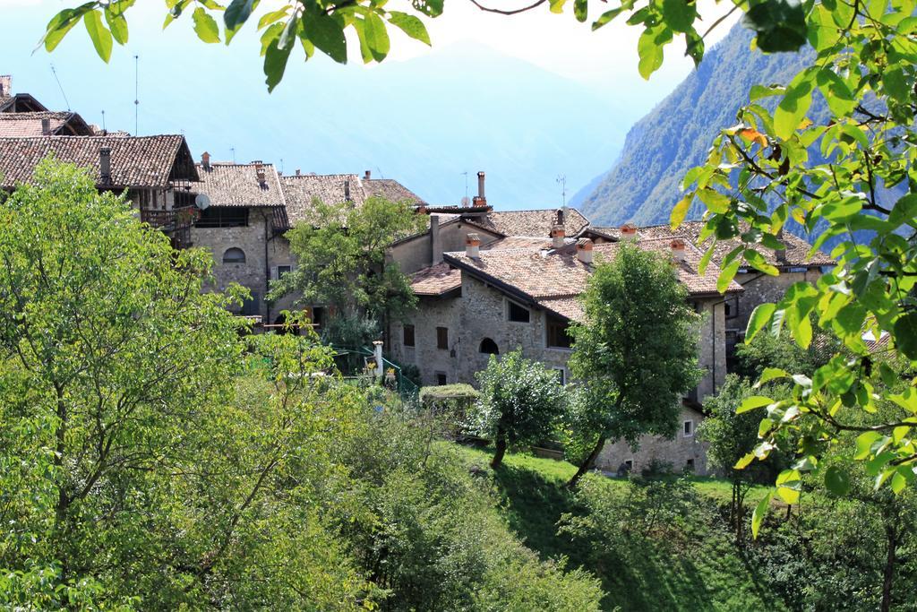 La Piazzetta Di Canale B&B Тенно Экстерьер фото